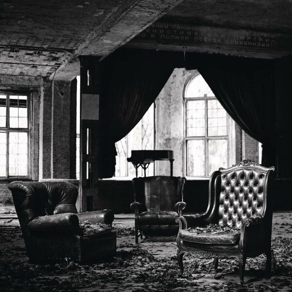 Fichier:Indochine - Nos Célébrations (single) - Front.jpg