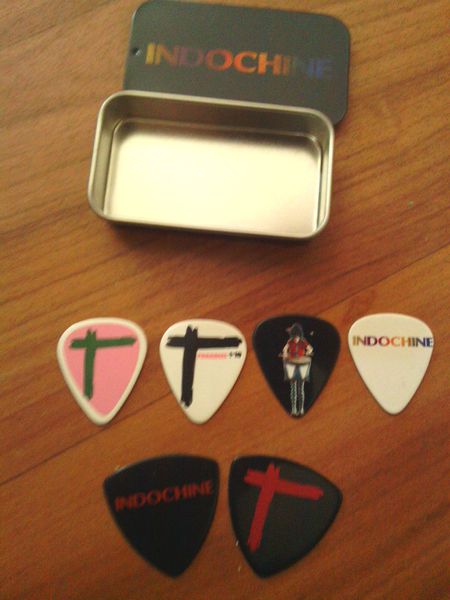 Fichier:Boite avec 6 Médiators - Photo 1.jpg