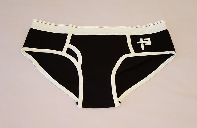 Fichier:Culotte Boyfriend version 1 - devant.jpg