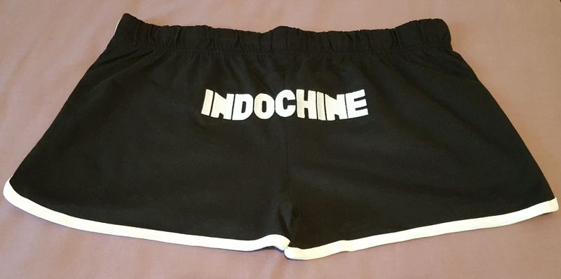 Fichier:Short 13 version 2 - derrière.jpg