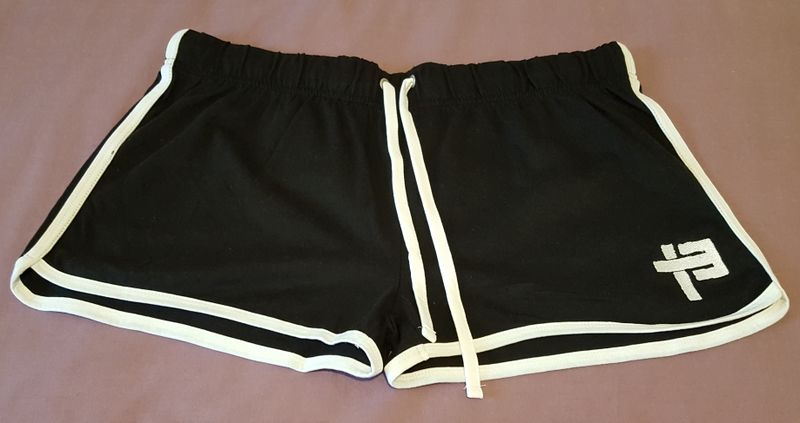 Fichier:Short 13 version 2 - devant.jpg