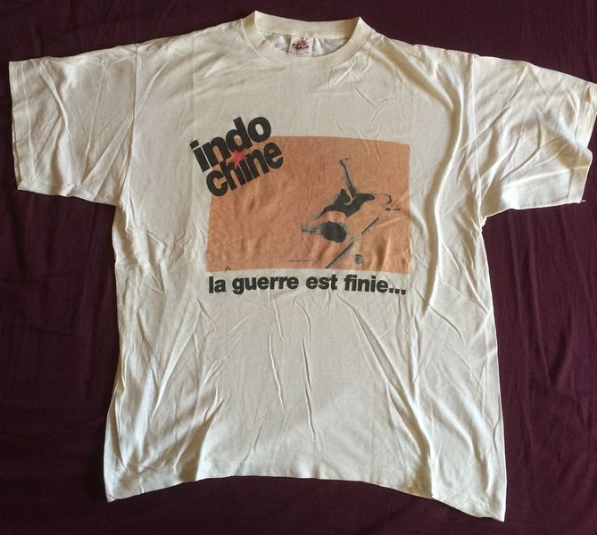 Fichier:T-shirt La Guerre Est Finie - Photo 1.JPG