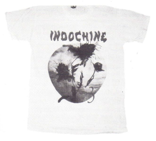 Fichier:T-shirt 3 - Image 2.jpg